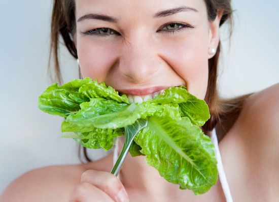 Зелень для похудения: травы и салаты